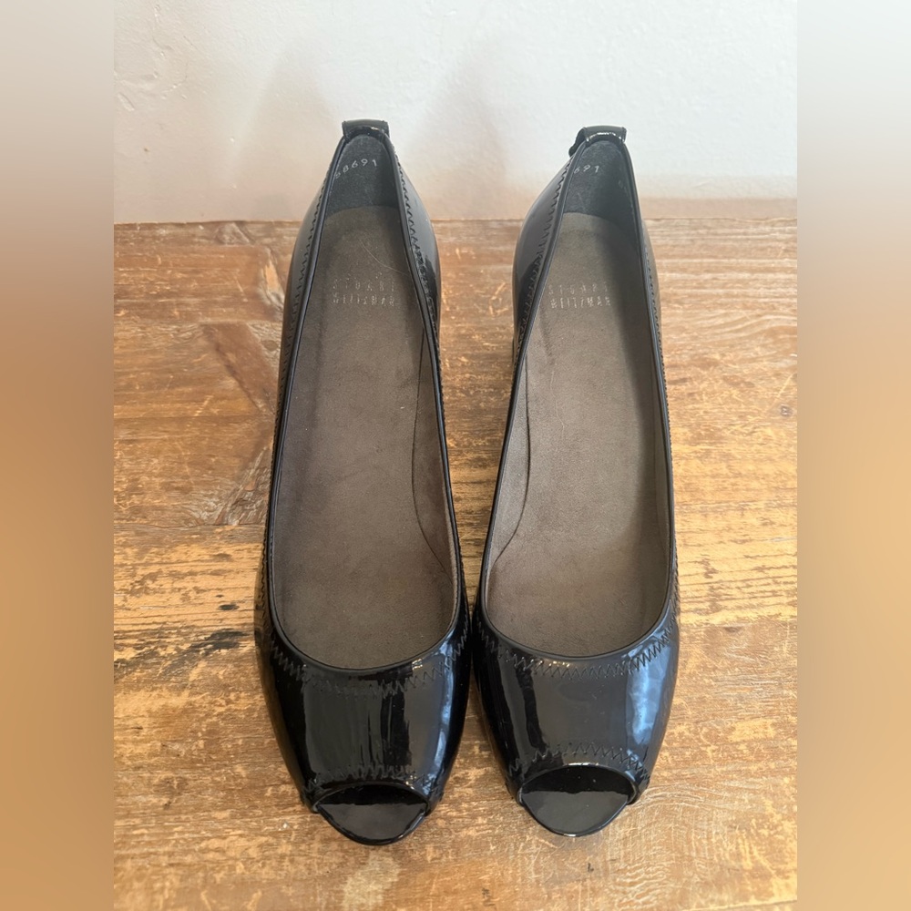 Stuart Weitzman Black Patent Peep Toe 2 inch Heel Pump Women 8.5